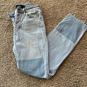 Hollister jeans. Size 25